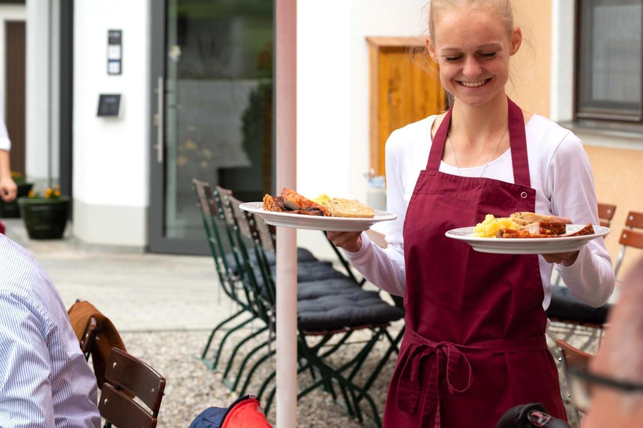 Hotel Gasthof Rosenwirt Au in der Hallertau Esterno foto
