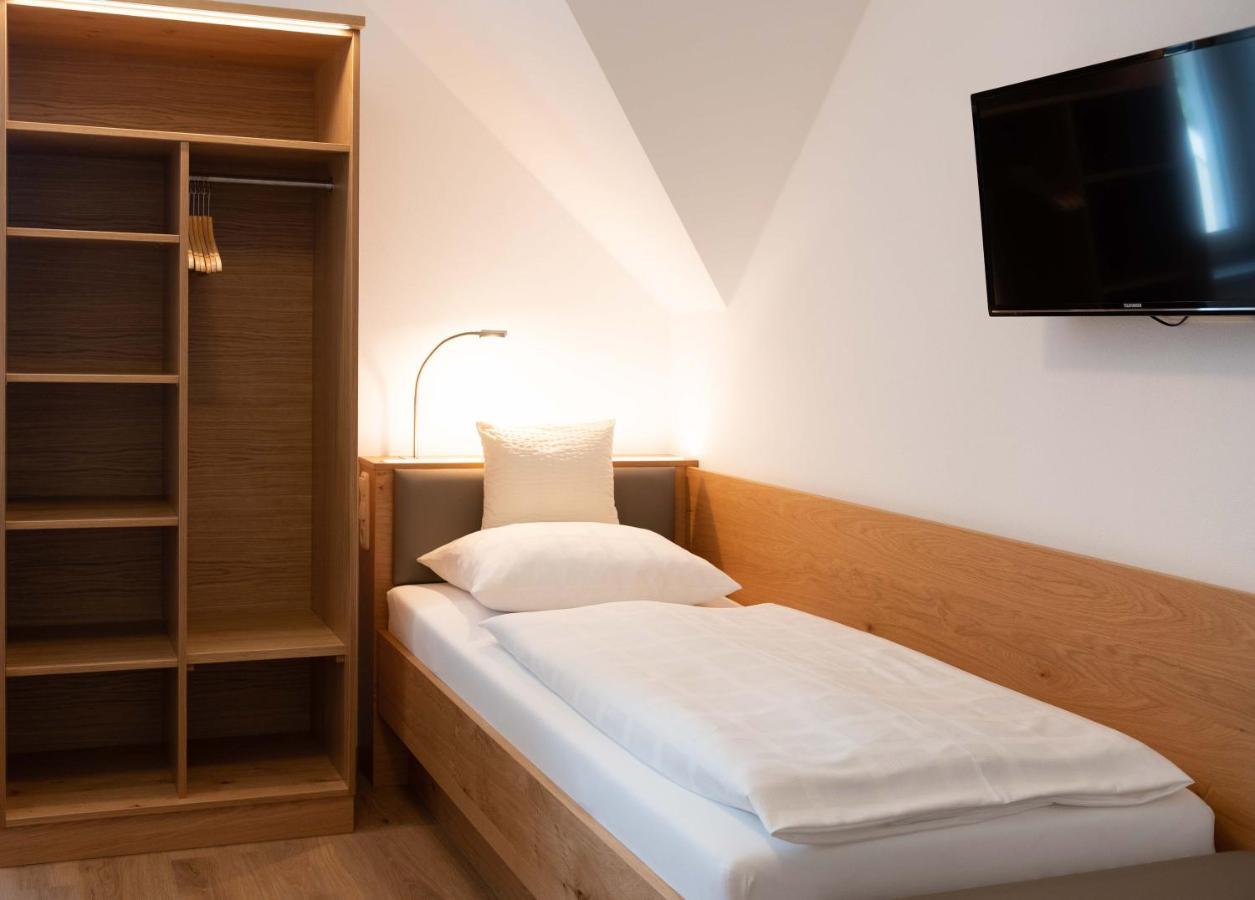 Hotel Gasthof Rosenwirt Au in der Hallertau Esterno foto
