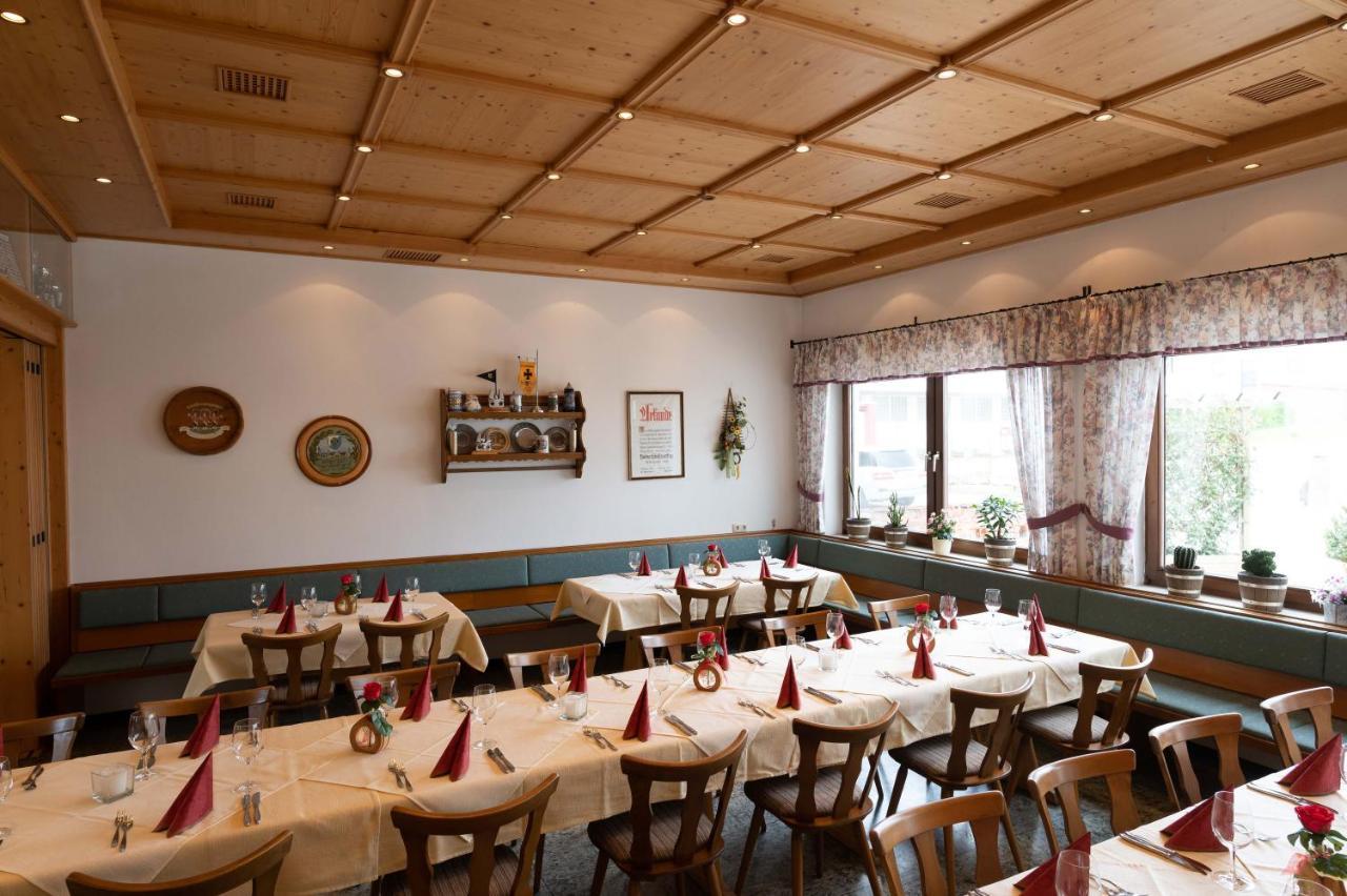 Hotel Gasthof Rosenwirt Au in der Hallertau Esterno foto